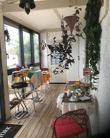 D'hotes Ecole Buissonniere En Dordogne B&B 3*