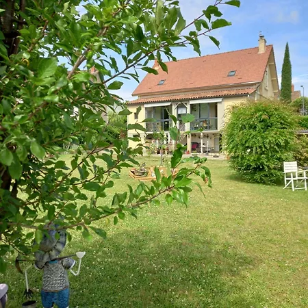 Oda ve Kahvaltı D'hotes Ecole Buissonniere En Dordogne Le Buisson-de-Cadouin