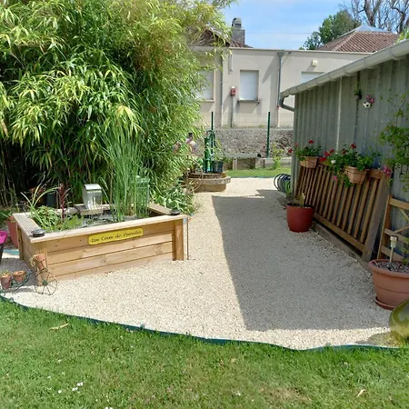 D'hotes Ecole Buissonniere En Dordogne B&B