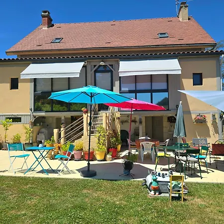 D'hotes Ecole Buissonniere En Dordogne B&B